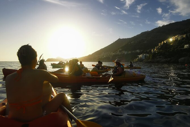 Dubrovnik: Sunset Kayak & Snorkel Tour with Wine & Water - Who should book this Dubrovnik tour