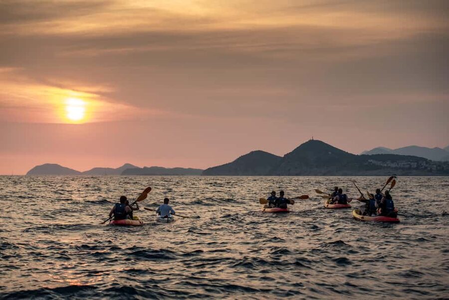 Dubrovnik: Sunset Kayaking and Snorkeling Tour - Betina Cave and the 20-minute swim stop