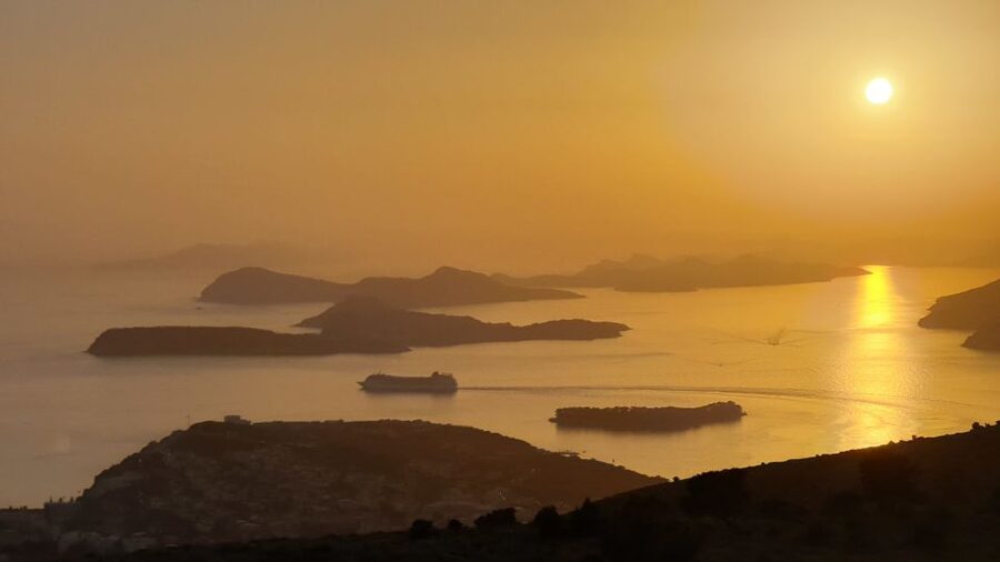 Dubrovnik: Sunset Panorama Tour with Glass of Wine - Who will get the most from the $41 price