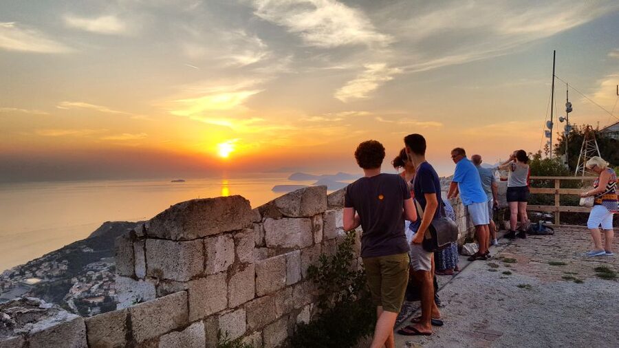 Dubrovnik: Sunset Panorama Tour with Glass of Wine - Fort Imperial and the final sunset