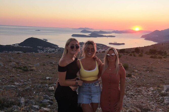 Dubrovnik sunset panorama & wine - Sunset wine with a practical view