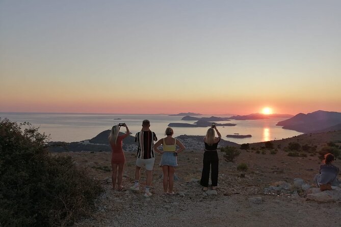 Dubrovnik sunset panorama & wine - What the guides add to the drive