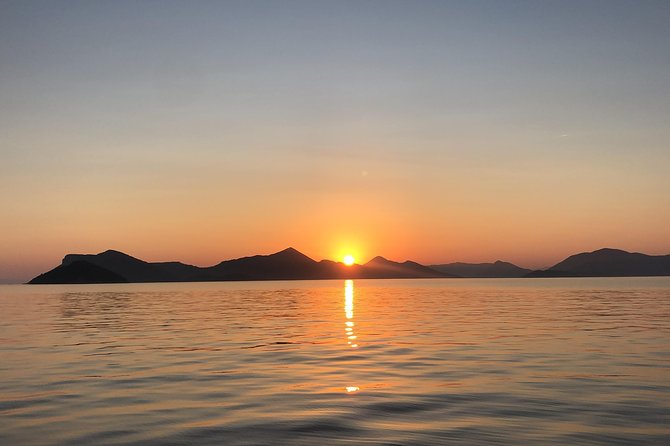 Dubrovnik Sunset Private Speed Boat Tour - Drinks, swimming, and the practical comforts