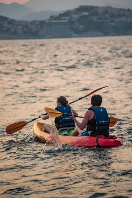 Dubrovnik: Sunset Sea Kayaking Tour - Paddling from Pile Bay toward Lokrum