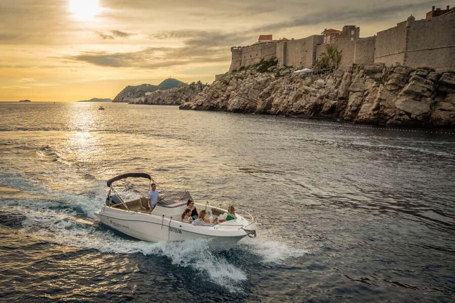 Dubrovnik: Sunset Tour With Panorama Of City Walls - Starting at the Old Town Harbor