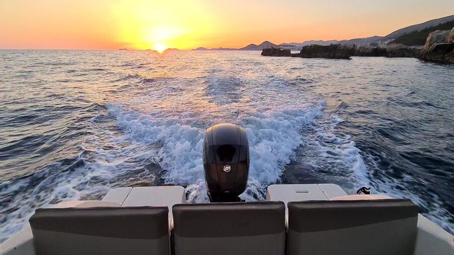 Dubrovnik: Sunset Tour With Panorama Of City Walls - A Short Cruise With Useful Commentary