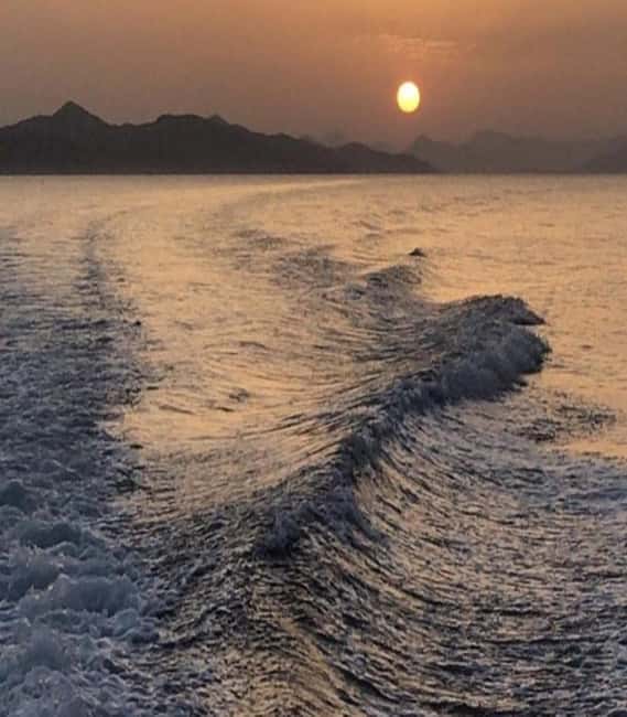 Dubrovnik: Sunset tour - The city walls from the sea