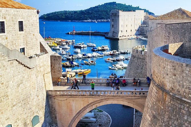 Dubrovnik walking history tour - Meeting at Pile Gate and entering the Old Town