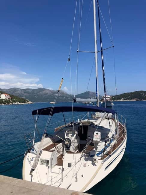 Dubrovnik yacht cruise-Elafity islands & Blue cave - Why this yacht trip feels different from a standard Dubrovnik cruise