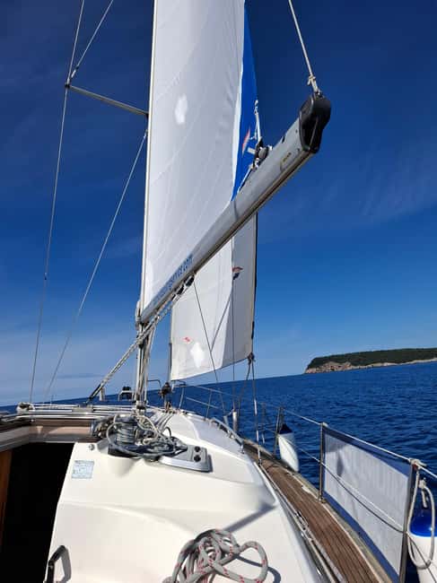 Dubrovnik yacht cruise-Elafity islands & Blue cave - Šunj Beach for a longer swim