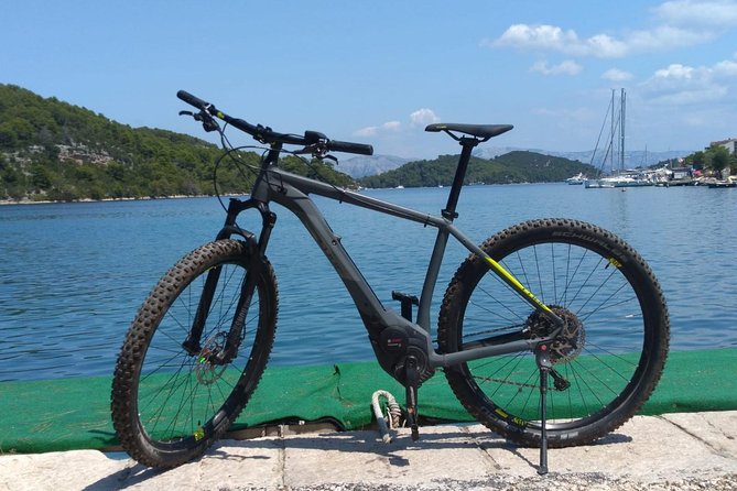 E bike rental National park Mljet - Collecting the bike from Prozura Travel