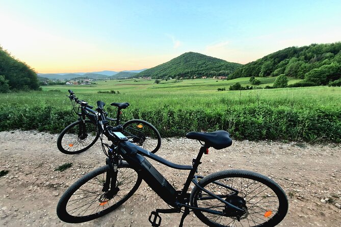 E-bike Tour Around Gacka River Valley - Binoculars turn a simple ride into a nature outing