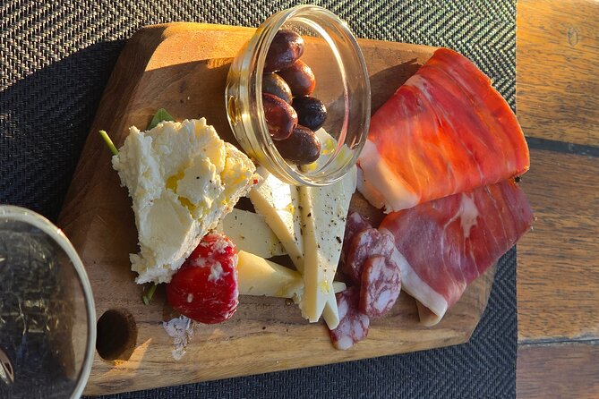 E-Bike Tour + Gourmet Snack + Wine Tasting (Small Group) - Who will enjoy this tour most