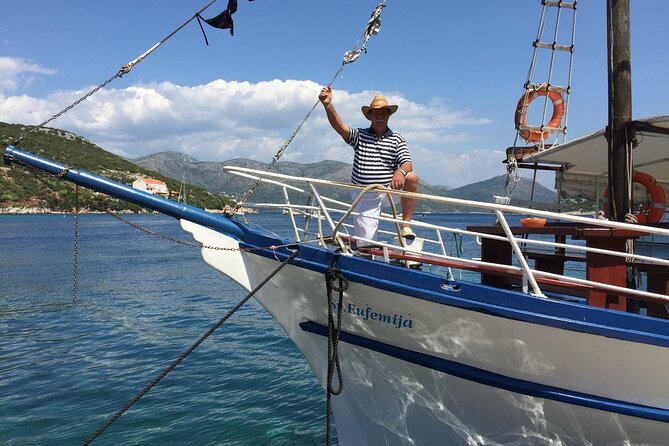 Elaphite Islands Cruise with Local Gastronomy at Captain's House - Getting to the boat without a morning scramble