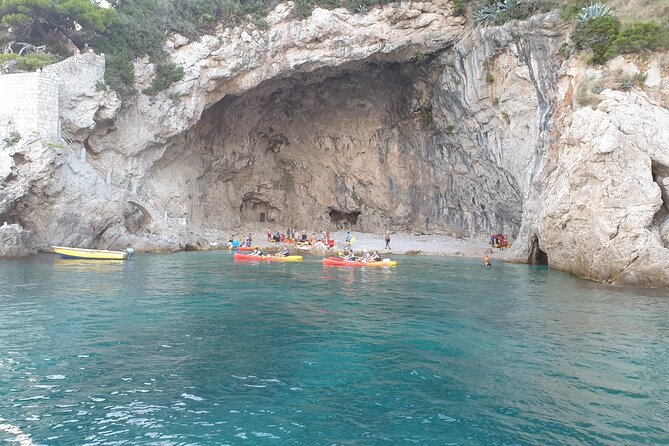 Elaphiti Islands 6 Hours Private Speedboat Tour - What the private guide adds to the day