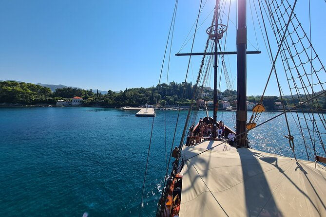 Elaphiti Islands On The Luxury Pirate Ship Karaka Dubrovnik - At a glance