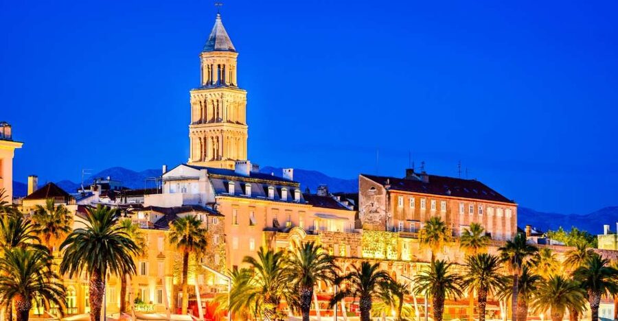 Evening Group Walking Tour - Split Old City Diocletian's Pal - Underground cellars reveal the palace below street level