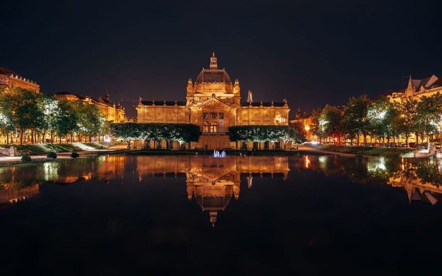 Exclusive old Zagreb walking tour - Starting at King Tomislav Square and Nikola Zrinjski Square