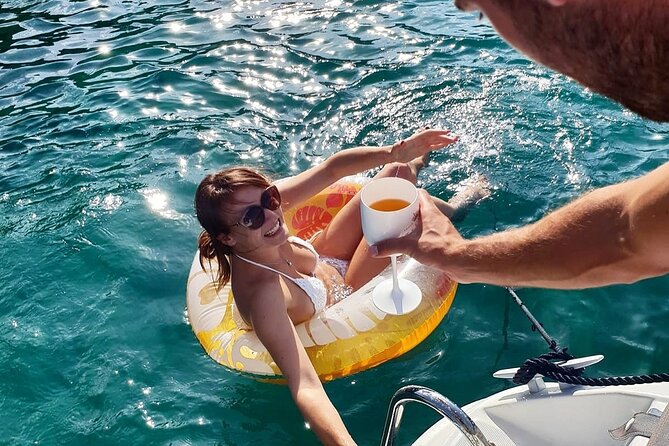Exclusive private full day boat tour from Dubrovnik & Free drinks - What the $647.06 price means