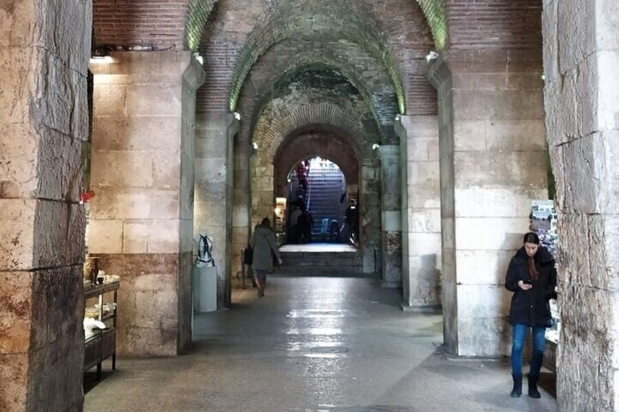Experience Split History Walking Tour With Local Historian - How much value do you get for $37?