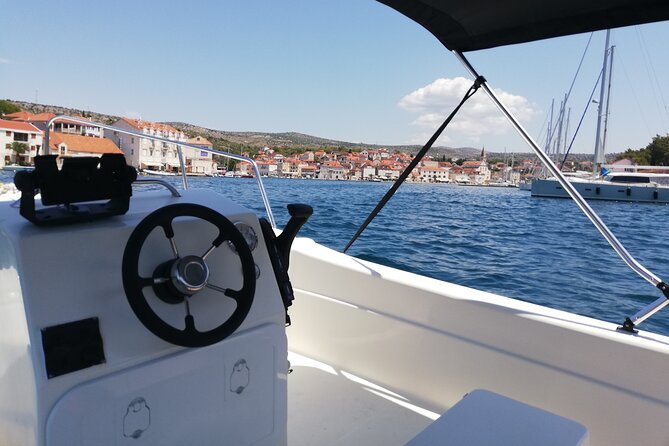 Explore the West coast of the island Brac by BETINA boat - Snorkeling in the coves