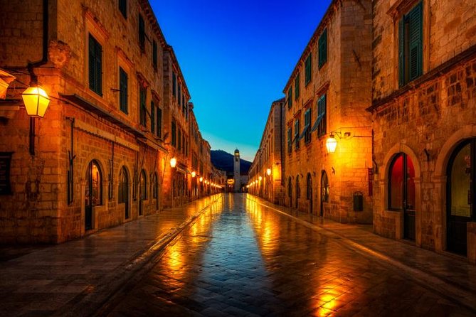 Fabulous Dubrovnik Private Walking Tour - History explained through streets and architecture