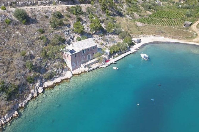Feel and Taste island Brac with local experts - island adventure to remember - Why the jeep makes Brac feel different