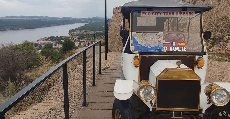 Fortresses Sightseeing - Eco City Tour Šibenik - St. Michael’s Fortress: the most time-sensitive stop