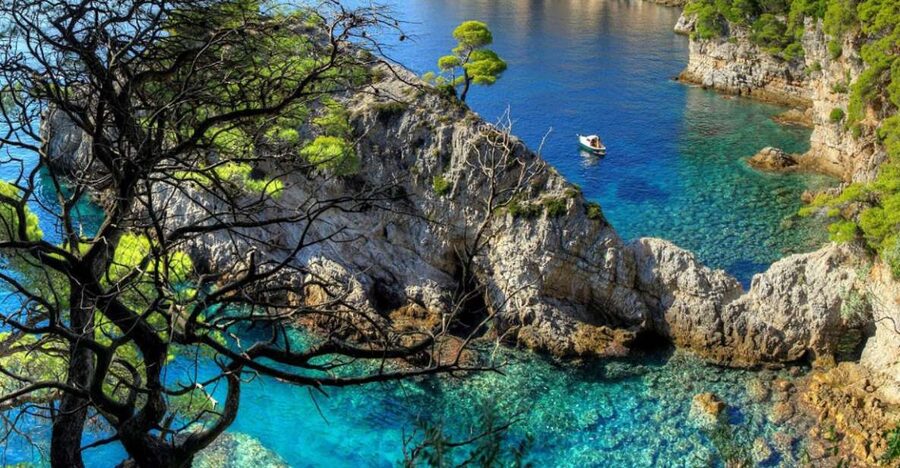 From Dubrovnik: Boat Tour to Kolocep, Lopud, & Sipan Islands - Meeting the wooden boat Emili