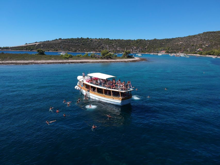 From Dubrovnik: Elaphite Islands Day Trip with Lunch - Koločep, a short stop with a historic angle