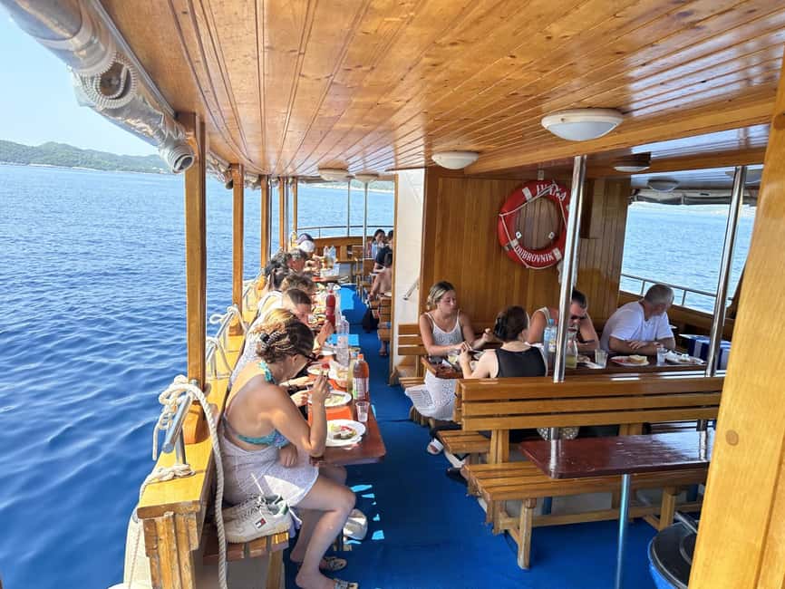 From Dubrovnik: Elaphite Islands Day Trip with Lunch - Starting at Gruž port and sailing into the archipelago