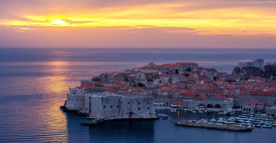 From Dubrovnik: Golden Hour Sunset Cruise with Free Drinks - A comfortable hour, not a long boat expedition