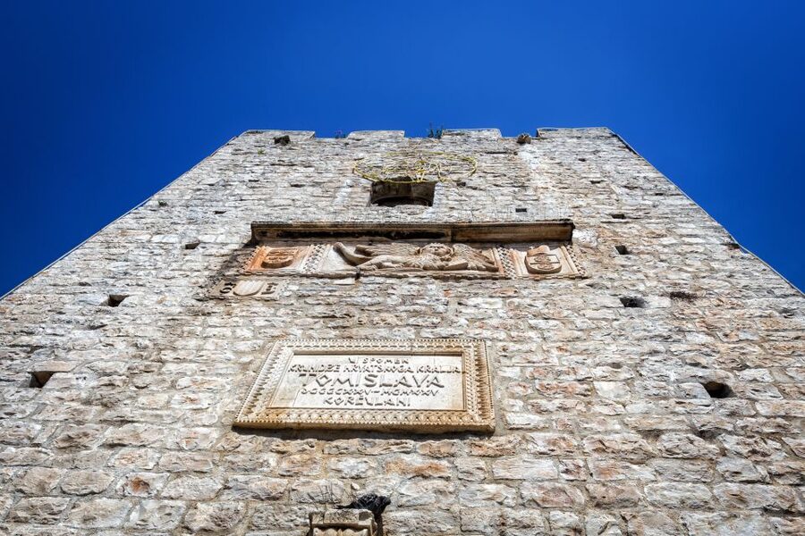 From Dubrovnik: Island of Korčula with wine tasting - Wine at the Bartulović family winery