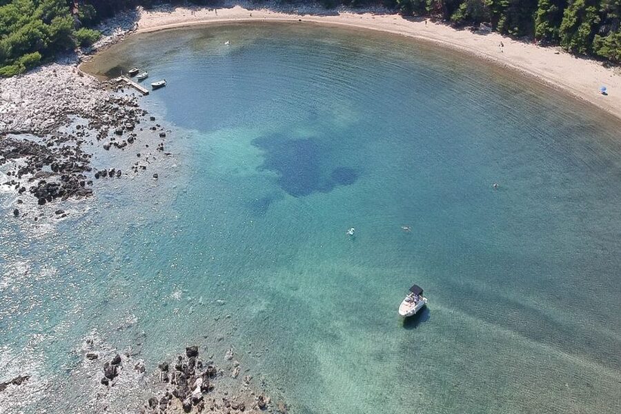 From Dubrovnik: Pvt Speedboat Cruise to Mljet&Sipanska Luka - Between Sipan and Mljet, the coast gets wilder