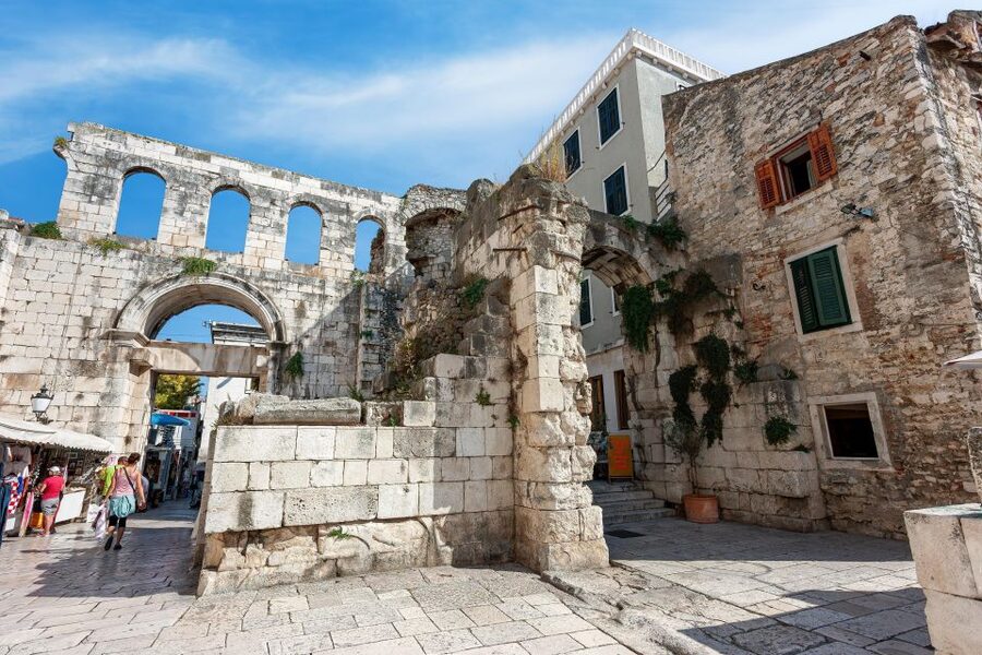 From Dubrovnik: Split Day Trip and City Tour with Transfers - Key points at a glance