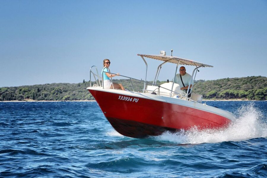 From Fazana: Sea caves, hidden island, cliffs and more... - Leaving Fazana and crossing toward Pula