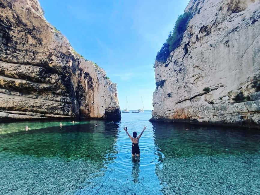 From Hvar: Blue Cave and 5 Islands Boat Tour - The Green Cave and the question of paying to enter