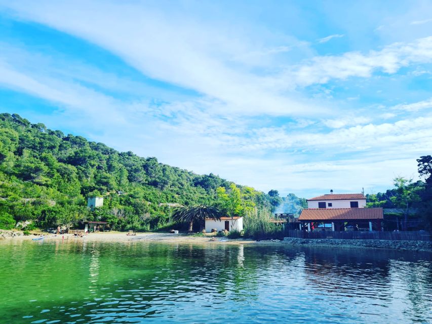 From Hvar: Blue Cave and 5 Islands Boat Tour - An extra stop and the Pakleni Islands finish