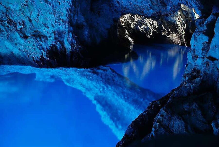 From Hvar: Blue cave group speedboat tour full day - The Green Cave and the value of flexibility