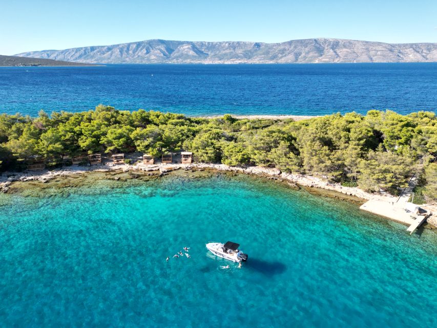 From Makarska: Hidden Gems of Hvar Island's North Shore - What the speedboat ride is really like