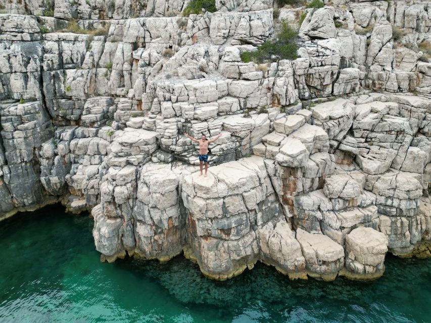 From Makarska: Hidden Gems of Hvar Island's North Shore - Who will get the most from this trip
