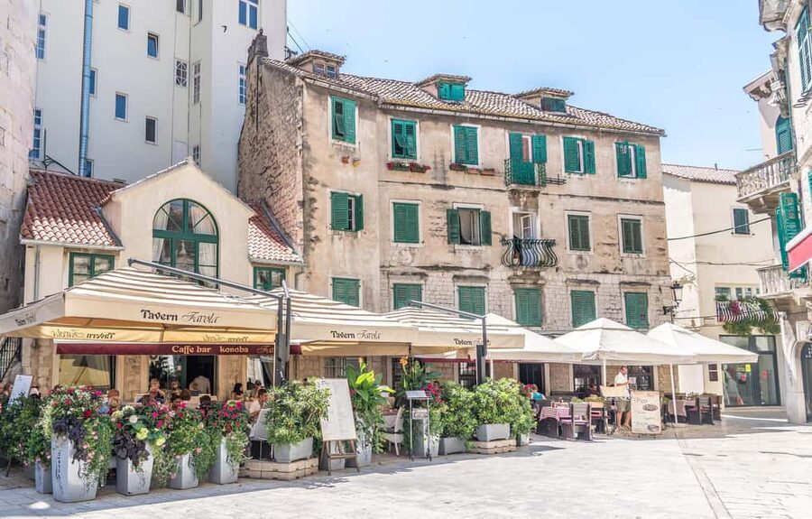 From Makarska : Split City Guided Tour & Free Time - Key points at a glance