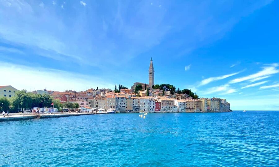 From Rovinj: Istria Day Tour to Poreč, Grožnjan & Motovun - Poreč: an Adriatic old town with one essential church