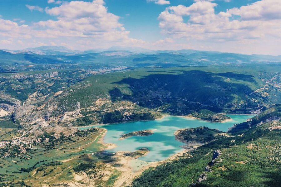 From Sinj: Flight Over Imotski, Trilj, Omiš, and Split - Leaving Sinj and crossing the Sinj field