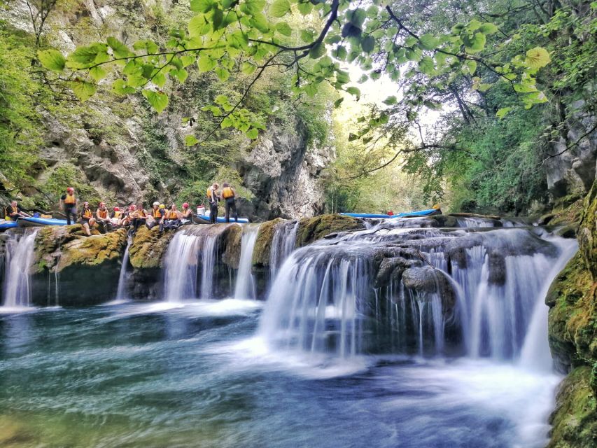 From Slunj: Mrežnica Canyon Kayaking Tour - The 7-kilometer paddle through the upper canyon