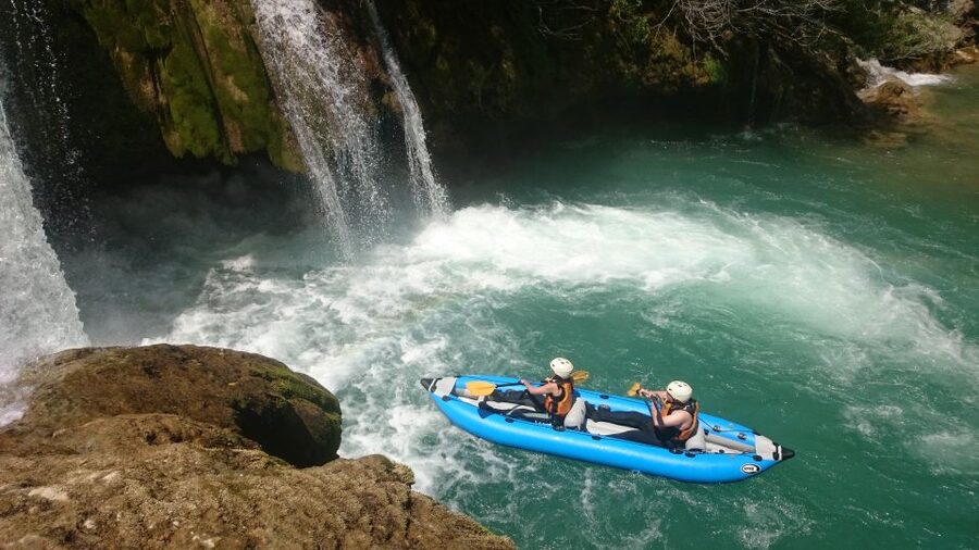 From Slunj: Mrežnica Canyon Kayaking Tour - Waterfalls, natural pools, and the optional cliff jump