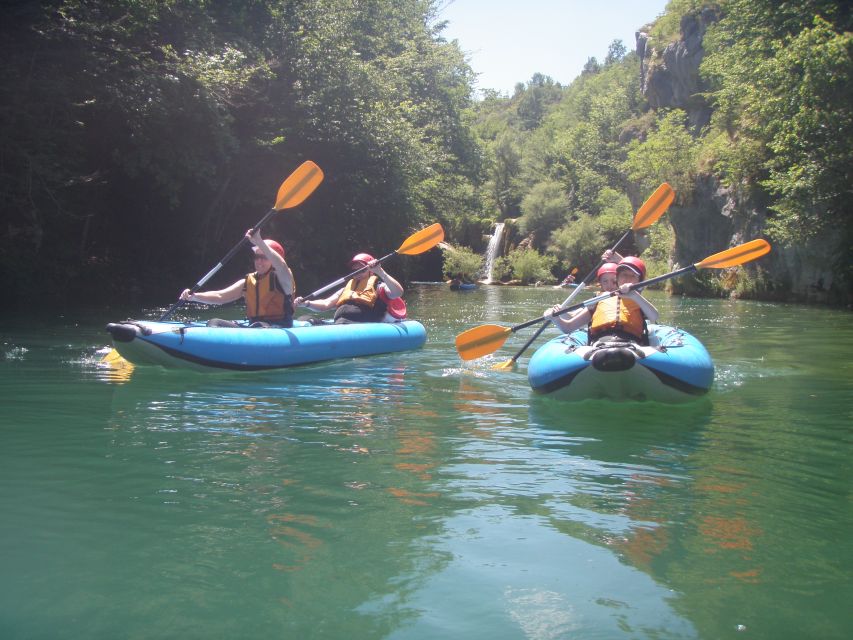 From Slunj: Mrežnica Canyon Kayaking Tour - Group size, guides, and the pace of the day