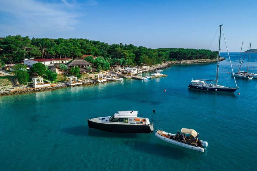 From Split: 3 Islands Half-Day Boat Tour with Blue Lagoon - Why Blue Lagoon makes this half-day trip worthwhile