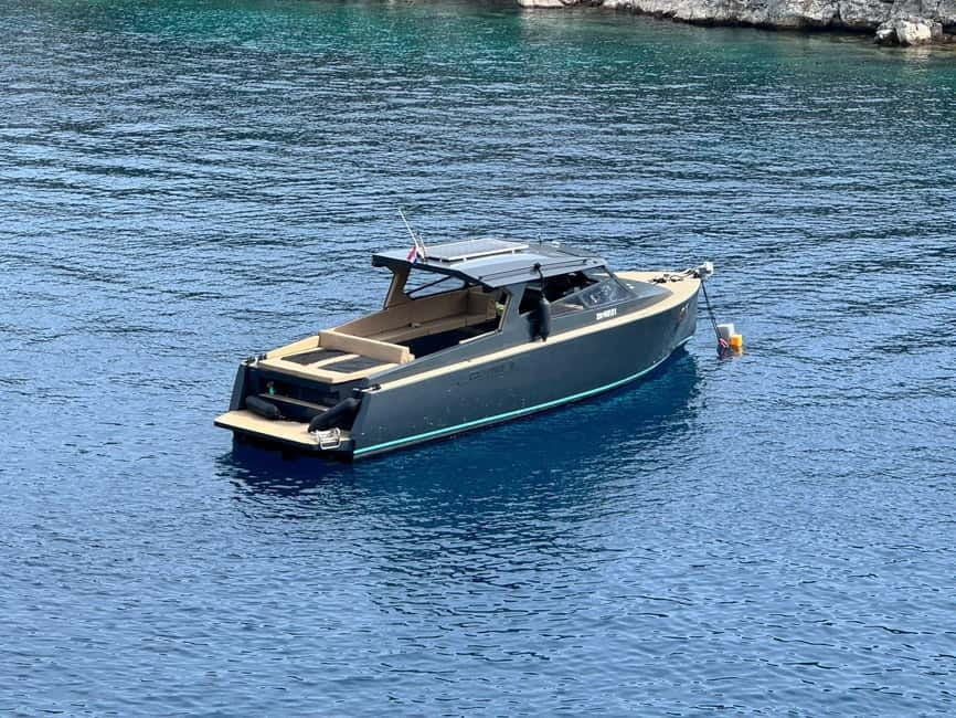 From Split: All-inclusive Blue Cave Tour with Grilled Lunch - Komiža gives the day a slower pause