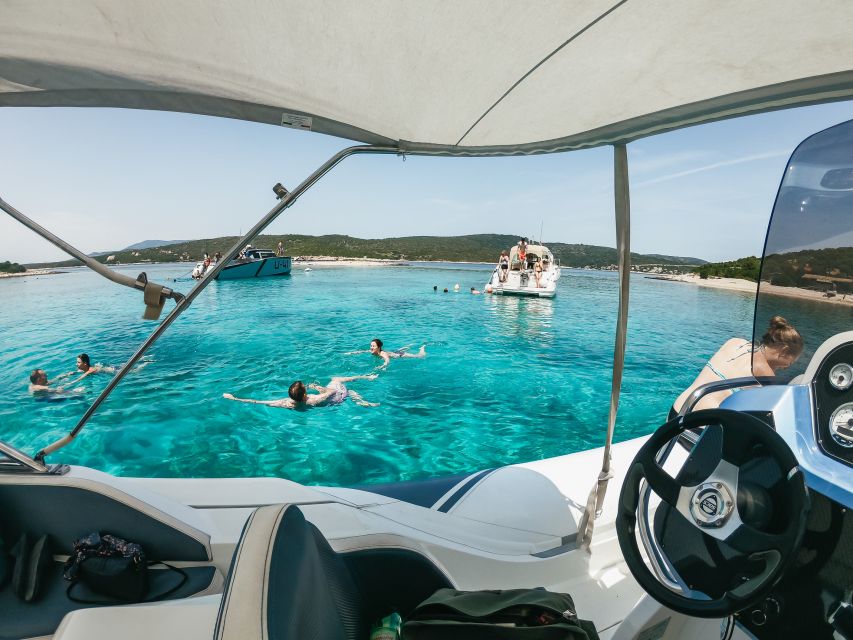 From Split: Blue Cave & 5 Islands with Vis & Hvar Boat Tour - A glimpse of the Pakleni Islands